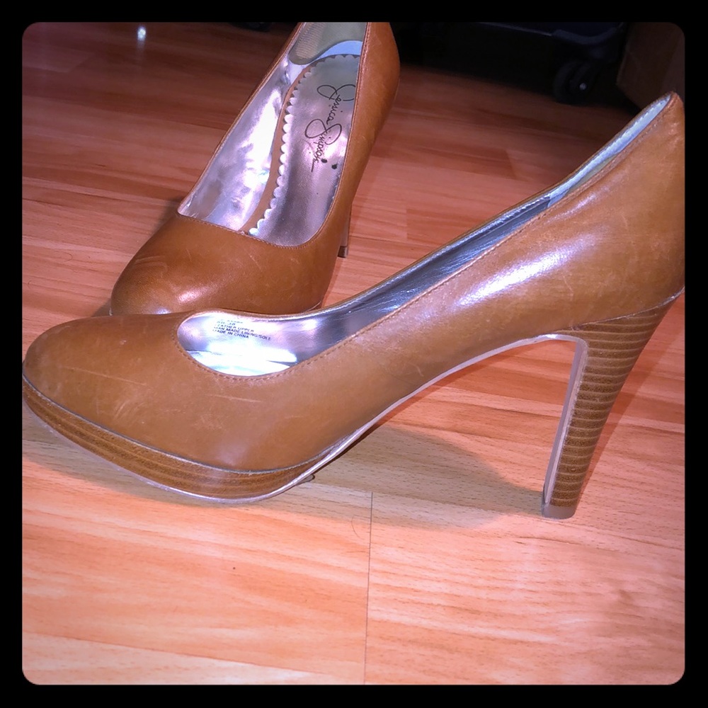 Jessica Simpson brown leather pumps